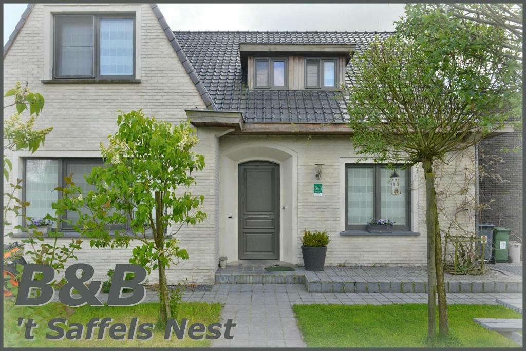 Saffels Nest Bed & Breakfast Lochristi Exterior photo